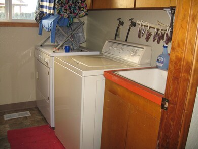 Laundry Room 1009
