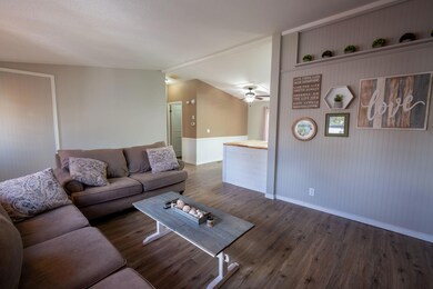 5-web-or-mls-JacksonREP_SWPhloxPond_4142