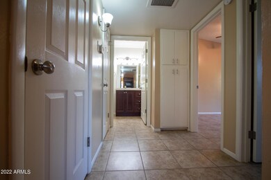 2206 S Granada Dr unit 5, Tempe, AZ 85282 - photo 6
