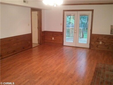 Den/Family/Great Room - 23'3
