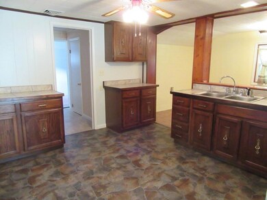 1824 Clifford Dr, Erie, PA 16505 - photo 2