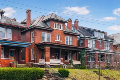 1611 Bryden Rd - Exterior Front Angle