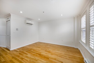 20 Thacher St unit 1, Boston, MA 02113 - photo 4