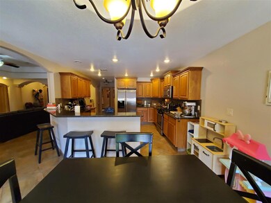 1033 Pajarito Dr, Alamogordo, NM 88310 - photo 6