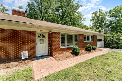 866 Oakmont Dr, Asheboro, NC 27205 - photo 2