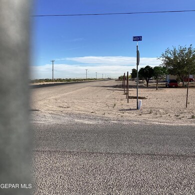 15140 Radlite Dr, El Paso, TX 79928 - photo 3