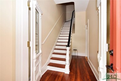 PARLOR LEVEL FOYER