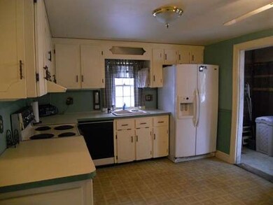 38 Blossom St, Rockland, MA 02370 - photo 7