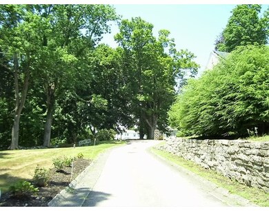 982 Stafford St, Rochdale, MA 01542 - photo 2