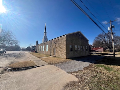 1302 W Broadway Ave, Enid, OK 73703 - photo 4