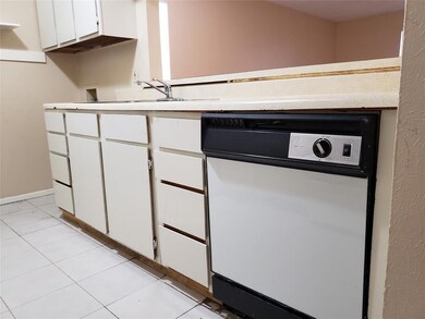 413 North St, Grand Prairie, TX 75050 - photo 5