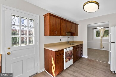 12015 Montague Dr, Laurel, MD 20708 - photo 5