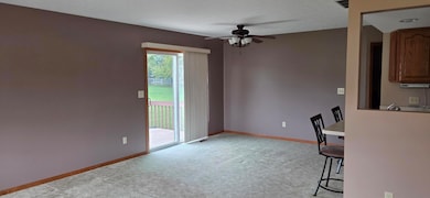 705 Elm Ct SW, de Motte, IN 46310 - photo 2