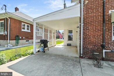 56 S 4th St, Mount Wolf, PA 17347 - photo 6