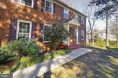 8422 Blevins Way Ct, Vienna, VA 22182 - photo 3