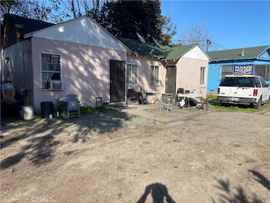 12116 S Willowbrook Ave, Compton, CA 90222 - photo 5