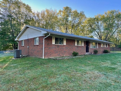 3986 Witham Ln, Cincinnati, OH 45245 - photo 3