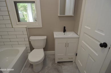 611 Walsh Bathroom 2