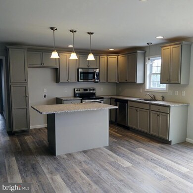 4070 Percy Ave, Chambersburg, PA 17202 - photo 3