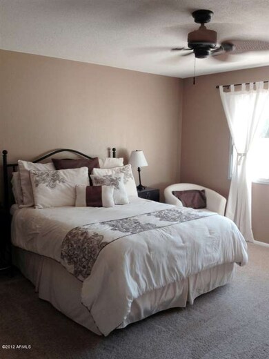 photo1