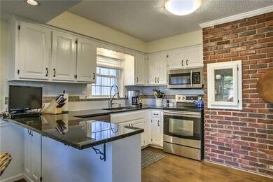 7636 Monrovia St, Shawnee, KS 66216 - photo 7