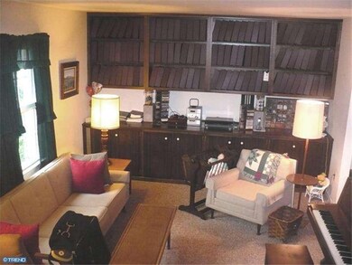 32 Roosevelt Dr, Boyertown, PA 19512 - photo 5