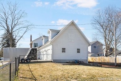 80-web-or-mls-2527-sherwood-st-sw