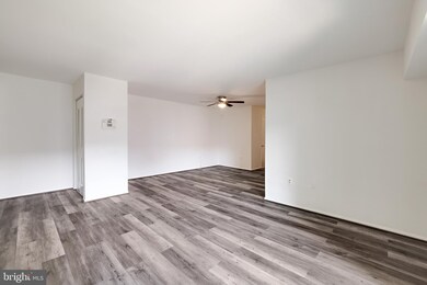 11372 Cherry Hill Rd unit 202, Beltsville, MD 20705 - photo 5