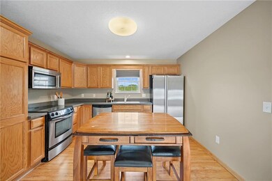 936 Mckinley Ave unit 10, Des Moines, IA 50315 - photo 7