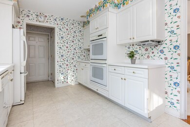 3 Richards Way_W5_014