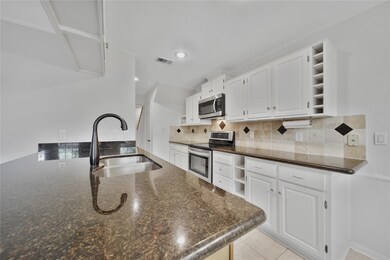 14439 Still Meadow Dr, Houston, TX 77079 - photo 4