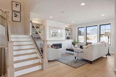 Photo taken from previous model with a similar floorplan.  While similar, some options shown in the picture may not be included in this pricing.  Please ask for a detailed list of included features for this listing.