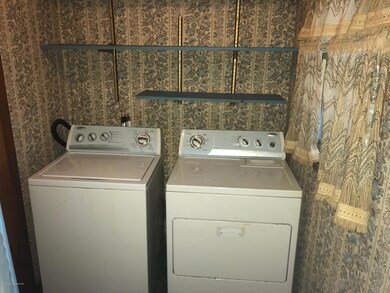 1900 Joy Ct, Scranton, PA 18509 - photo 5