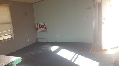 236 Dockery Rd, Purlear, NC 28665 - photo 6