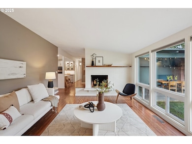 1935 SW Wynwood Ave, Portland, OR 97225 - photo 4