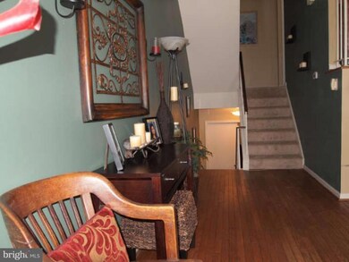 3710 Madison Ln unit 3710, Falls Church, VA 22041 - photo 2