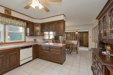 159 Maple St, Manchester, NH 03103 - photo 6