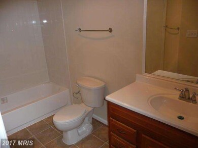 11041 Villaridge Ct unit B, Reston, VA 20191 - photo 6