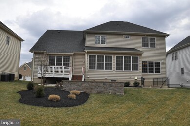 25335 Justice Dr, Chantilly, VA 20152 - photo 2