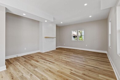 2024-10-4 137 N Yale Ave 015