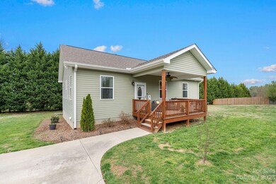 If this home were a dessert, it would be a petit fours - cute, charming, perfectly sized & utterly scrumptious.