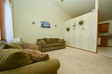 3312 SE 19th St, Des Moines, IA 50320 - photo 3