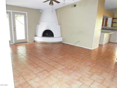 GREAT ROOM/LIVING ROOM
