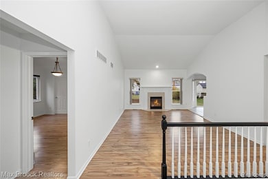 4852 Burberry Dr unit 212, Warren, MI 48092 - photo 7