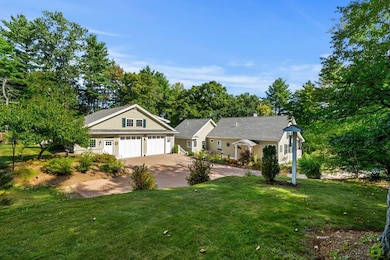 14 Cross St, Dunstable, MA 01827 - photo 2