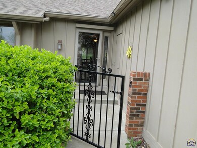 2335 SW Mayfair Place, Topeka, KS 66611 - photo 2