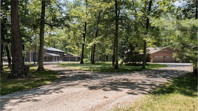 9153 E Us Highway 40, Effingham, IL 62401 - photo 7