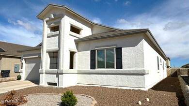 13929 Lago Vista Ave, Horizon City, TX 79928 - photo 2