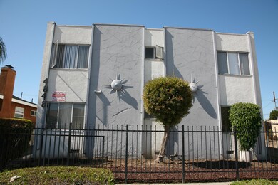 4848 St Charles Place, Los Angeles, CA 90019 - photo 2