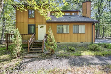 86 Norman Dr, East Stroudsburg, PA 18302 - photo 2